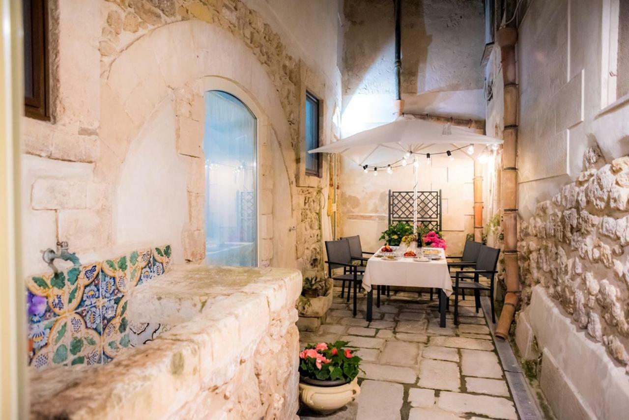 Ferienwohnung Ortigia Ancient House Syrakus Exterior foto