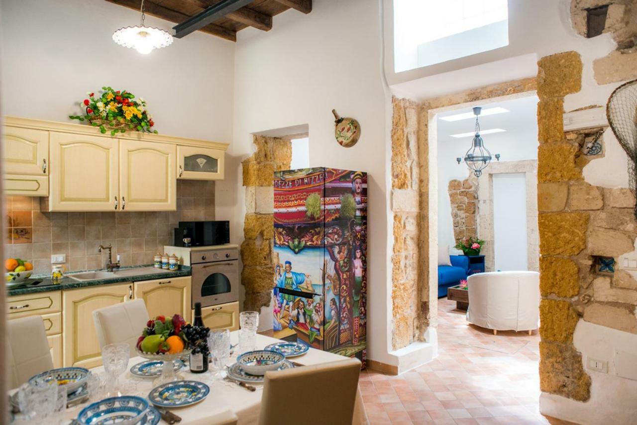 Ferienwohnung Ortigia Ancient House Syrakus Exterior foto