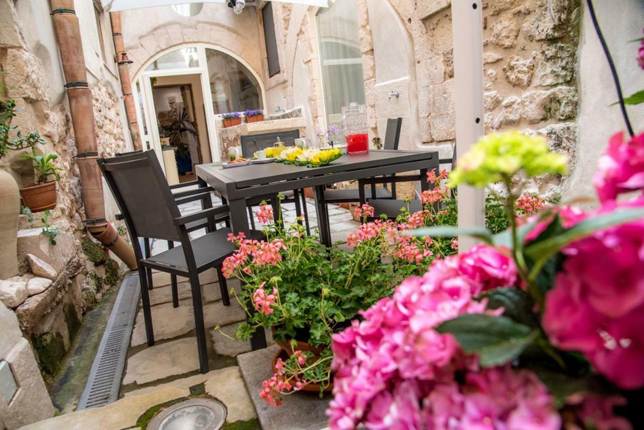 Ferienwohnung Ortigia Ancient House Syrakus Exterior foto