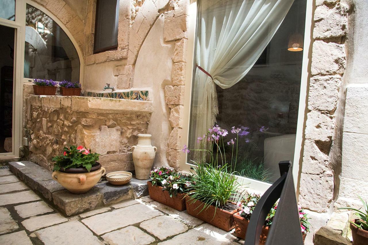 Ferienwohnung Ortigia Ancient House Syrakus Exterior foto